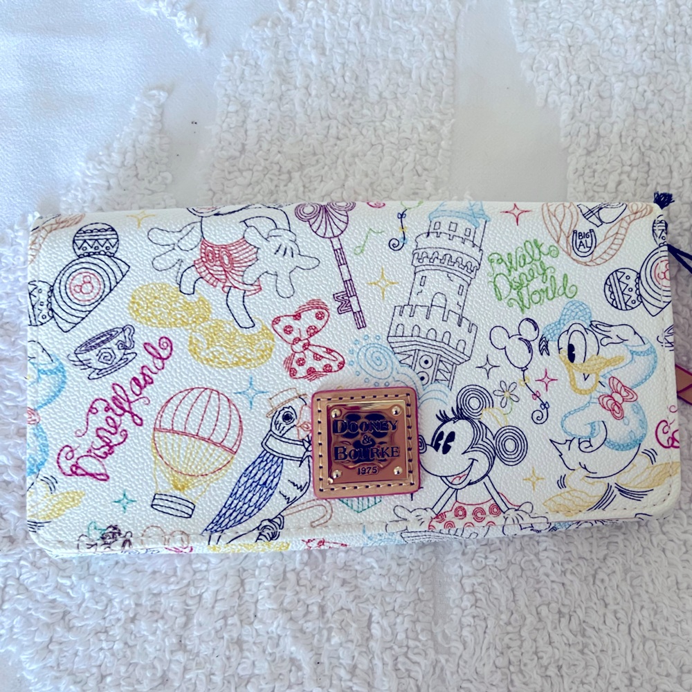 Dooney and Bourke Brand new Disney Dooney and Bourke clutch/wallet